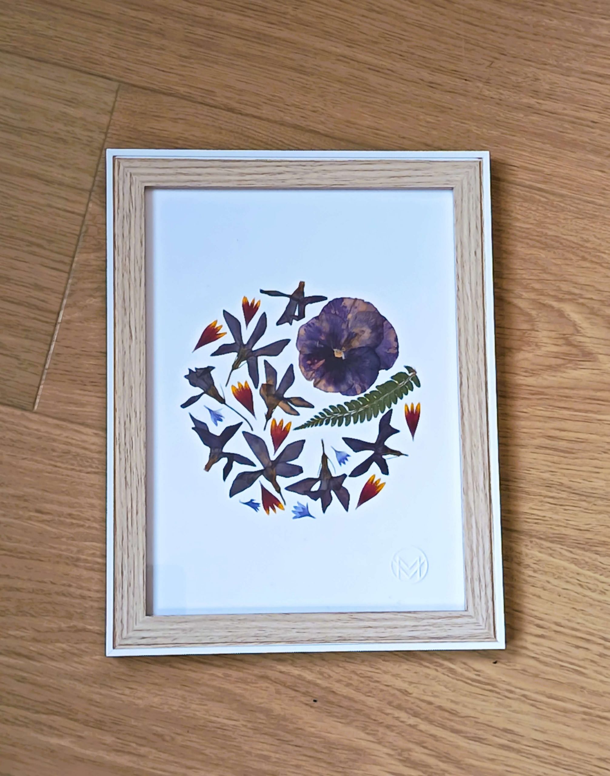 Cadre floral Mer' Veille "Jardin Pervenches n°2" 1 Cadre floral Mer' Veille "Jardin Pervenches n°2"
